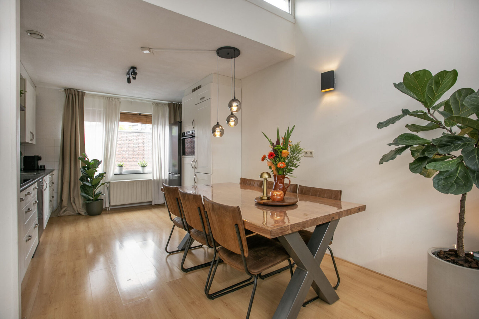 Tussenwoning te koop: Karwijstraat 26, Utrecht