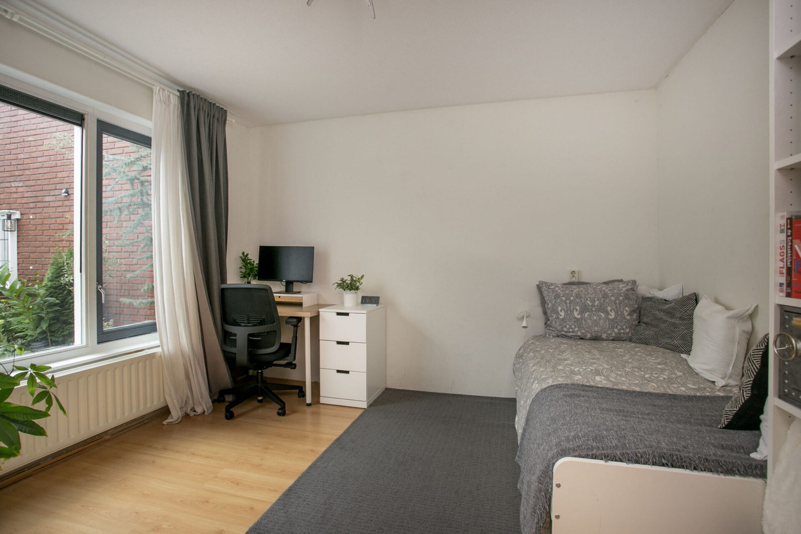 Tussenwoning te koop: Karwijstraat 26, Utrecht