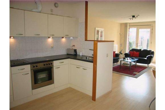 Tussenwoning te koop: Mierikswortelstraat 28, Utrecht