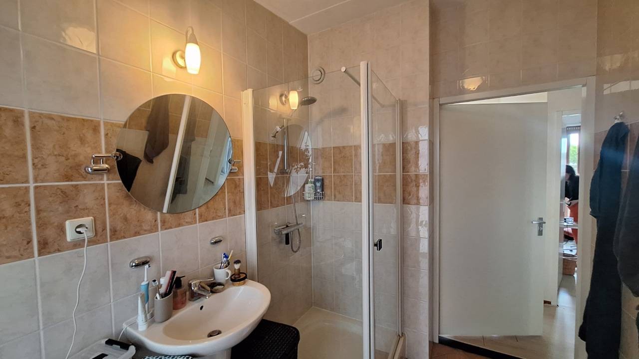 Tussenwoning te koop: Mierikswortelstraat 28, Utrecht