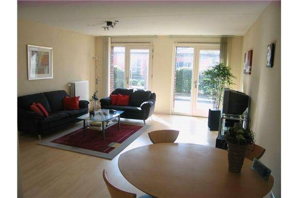 Tussenwoning te koop: Mierikswortelstraat 28, Utrecht