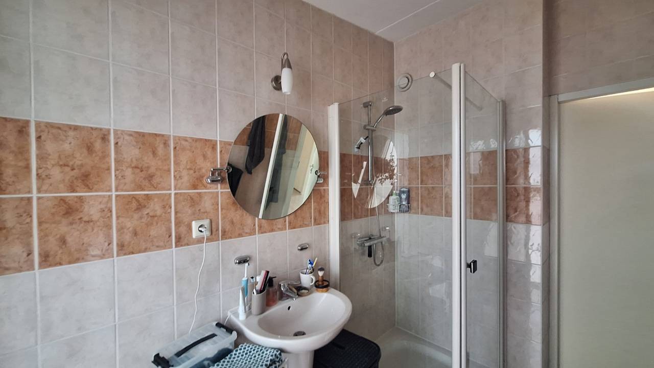 Tussenwoning te koop: Mierikswortelstraat 28, Utrecht
