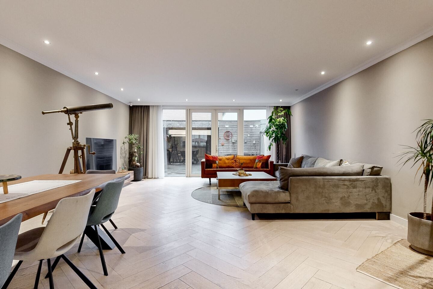 Tussenwoning te koop: Vuurvlindersingel 573, Utrecht