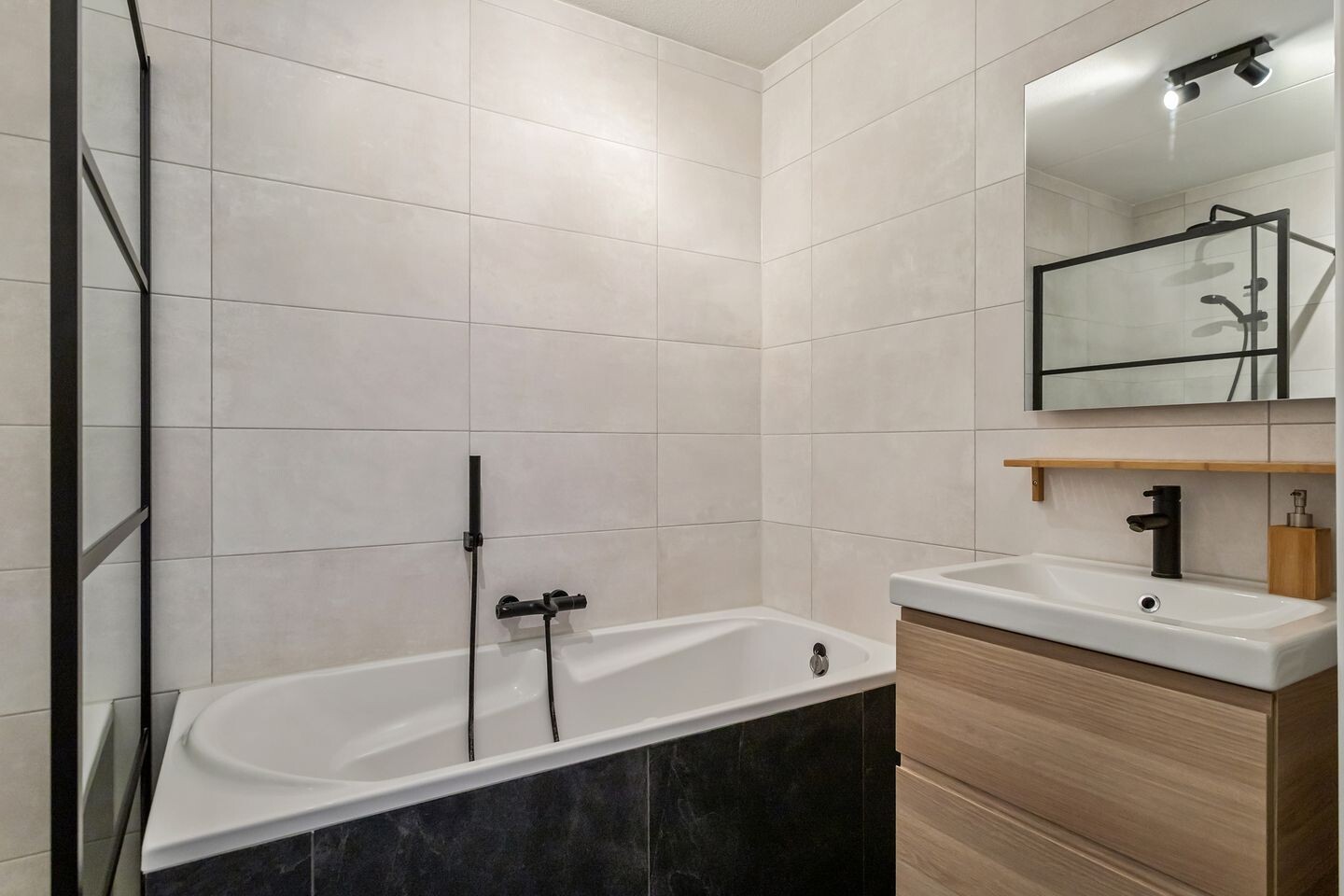 Appartement te koop: Verlengde Houtrakgracht 353, Utrecht