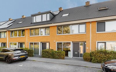 Mies Bouhuysstraat 17