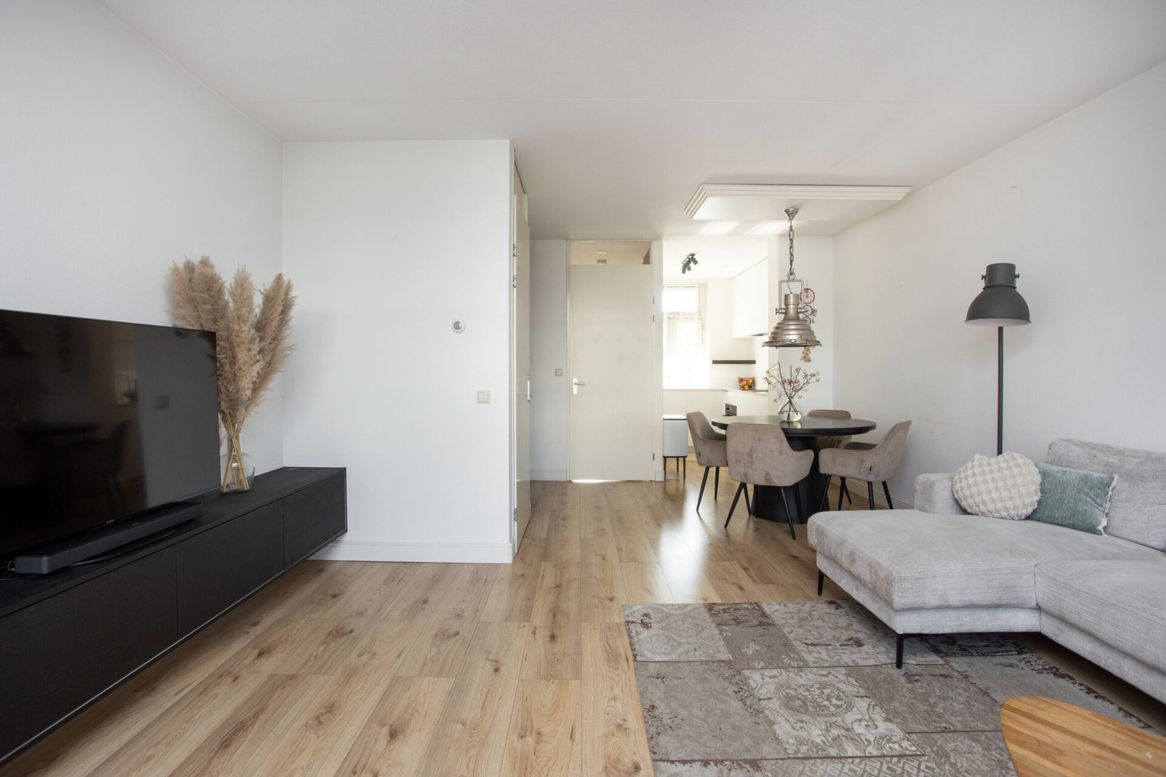 Tussenwoning te koop: Theo van Doesburgstraat 70, Utrecht