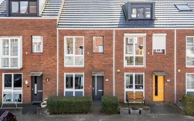 Van den Broekstraat 55