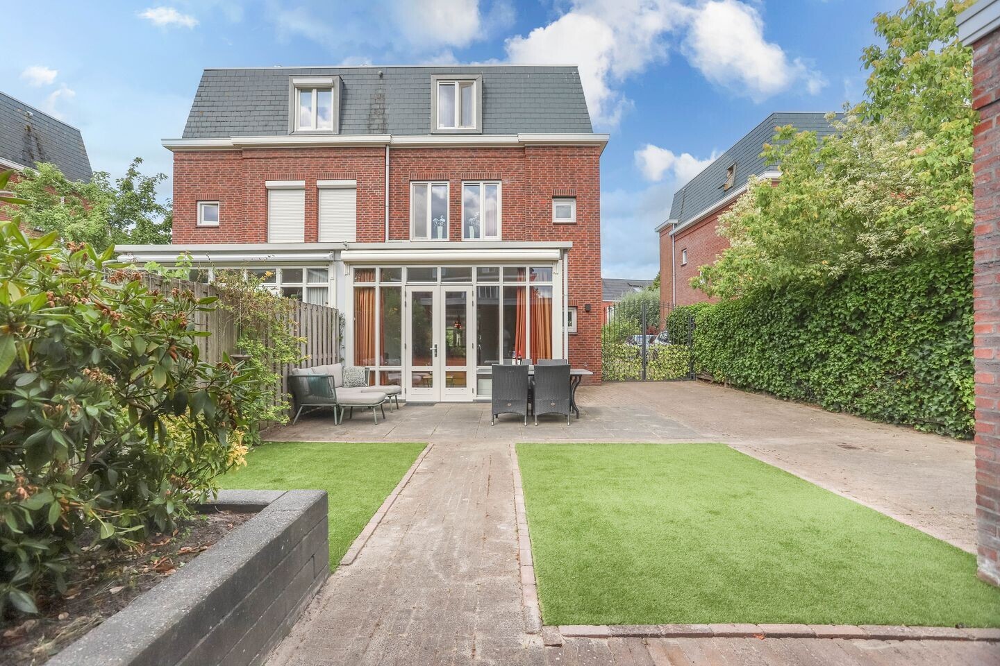 Twee-onder-één-kap te koop: Dudoksingel 102, Utrecht