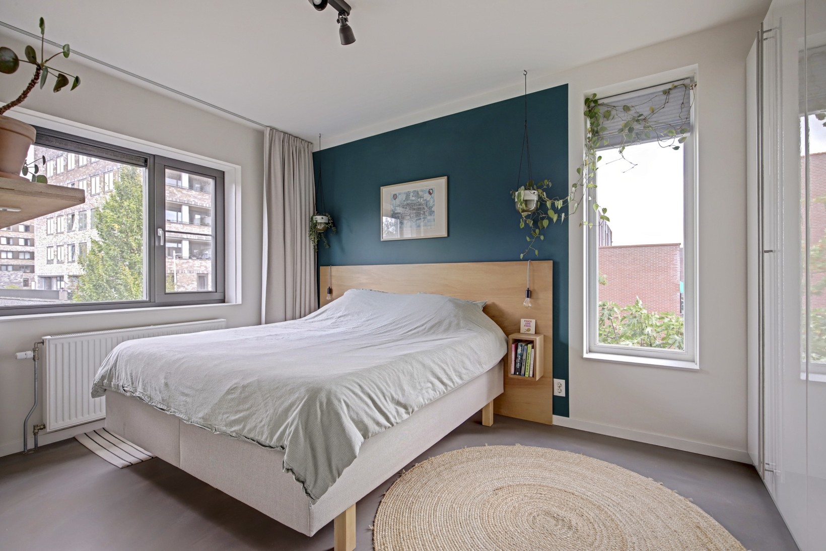 Twee-onder-één-kap te koop: Damraklaan 2, Utrecht
