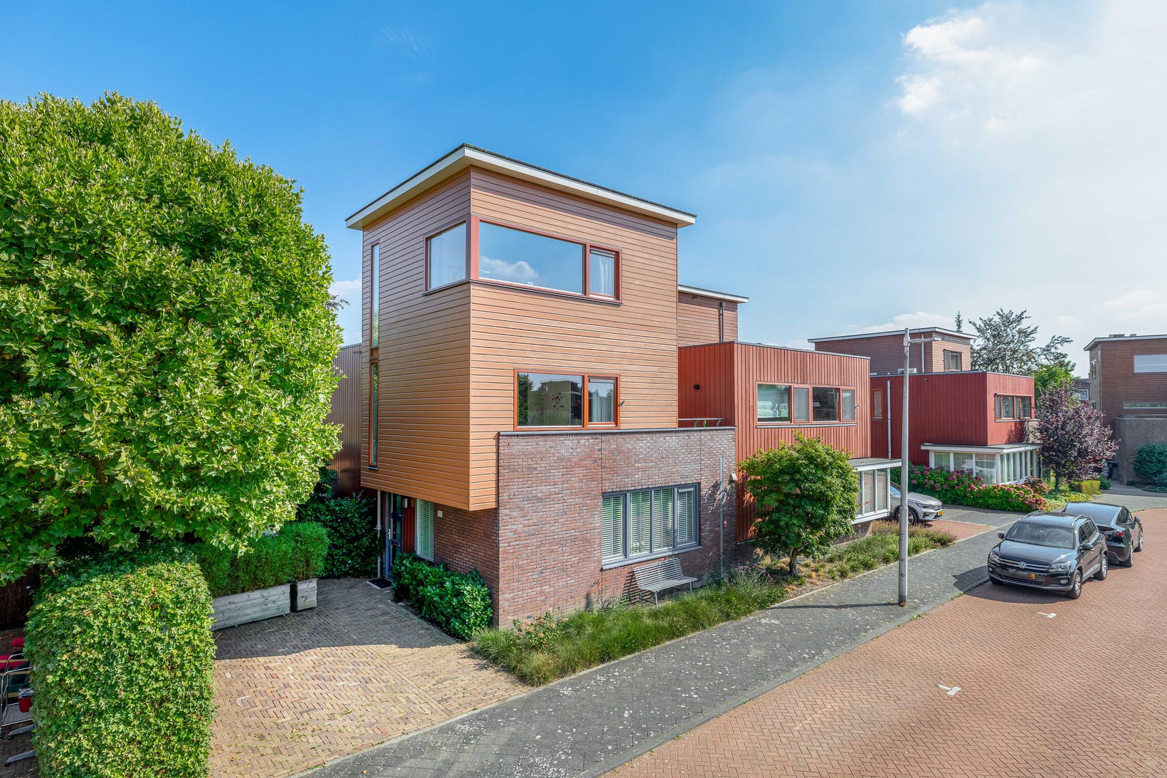 Twee-onder-één-kap te koop: Akkrumerraklaan 102, Utrecht