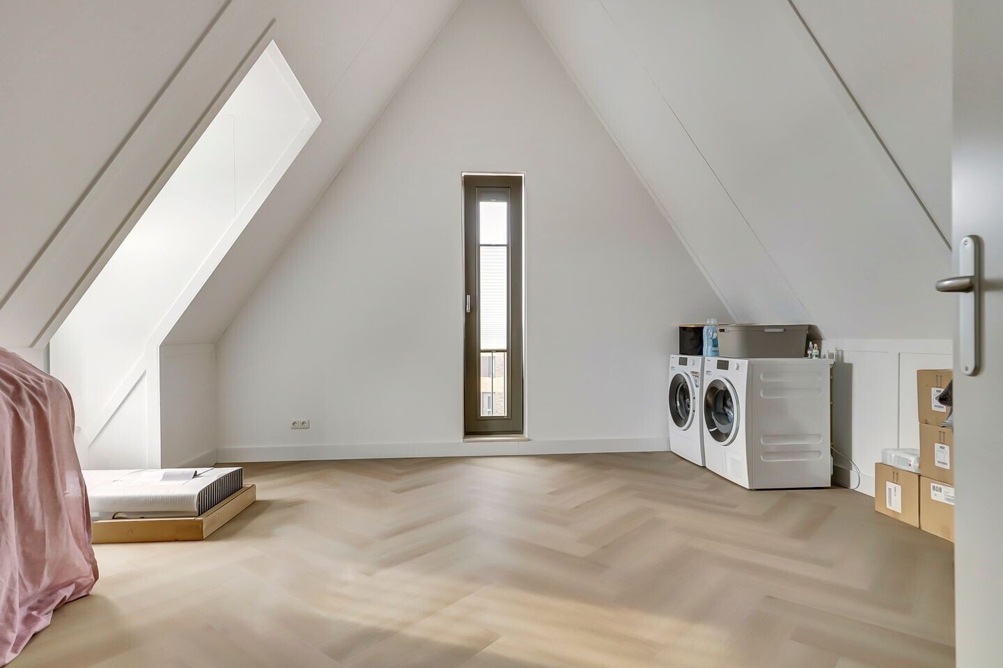 Vrijstaande woning te koop: Turkse hazelaarstraat 10, Utrecht