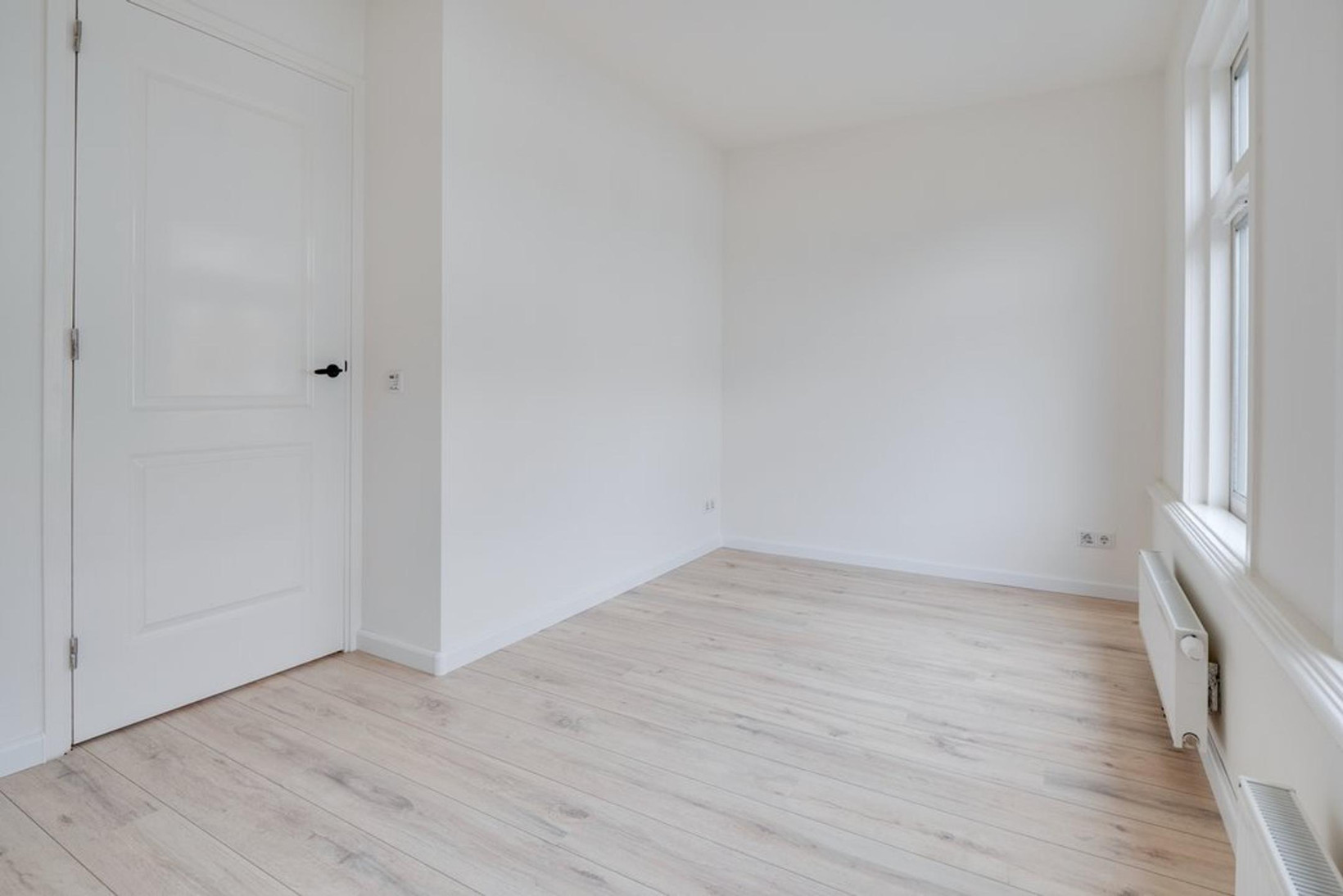 Tussenwoning te koop: Violenstraat 3, Utrecht