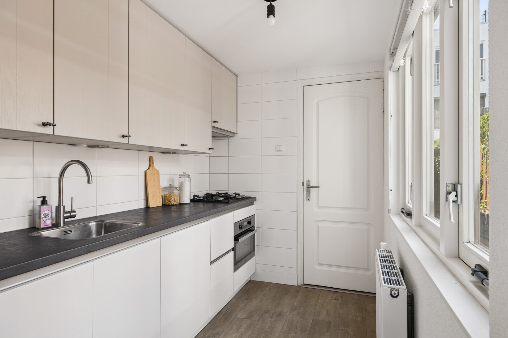 Tussenwoning te koop: Knopstraat 7, Utrecht