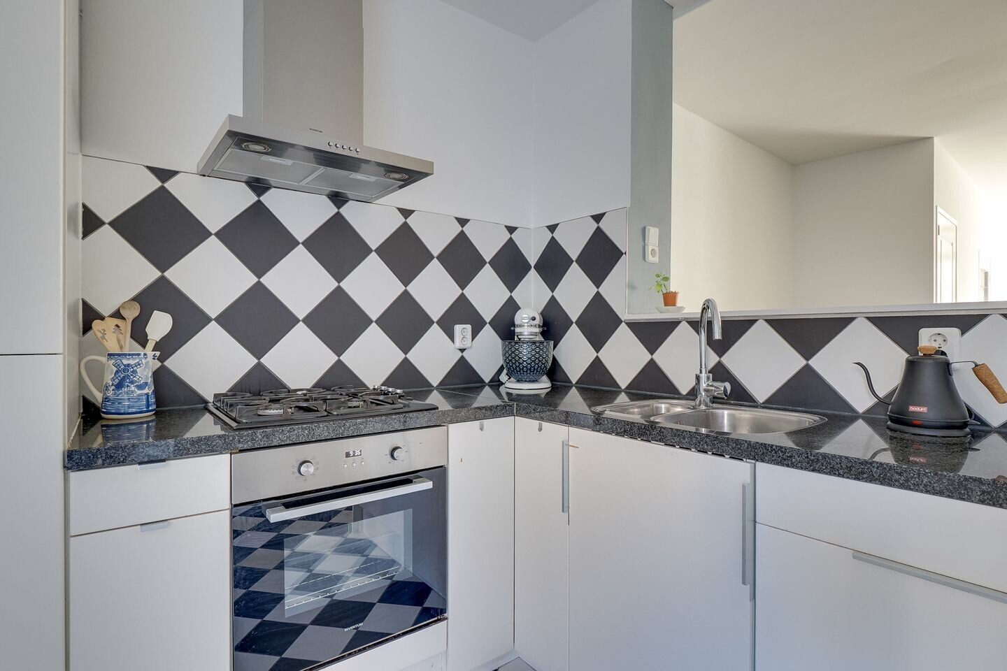 Tussenwoning te koop: Korenbloemstraat 41, Utrecht