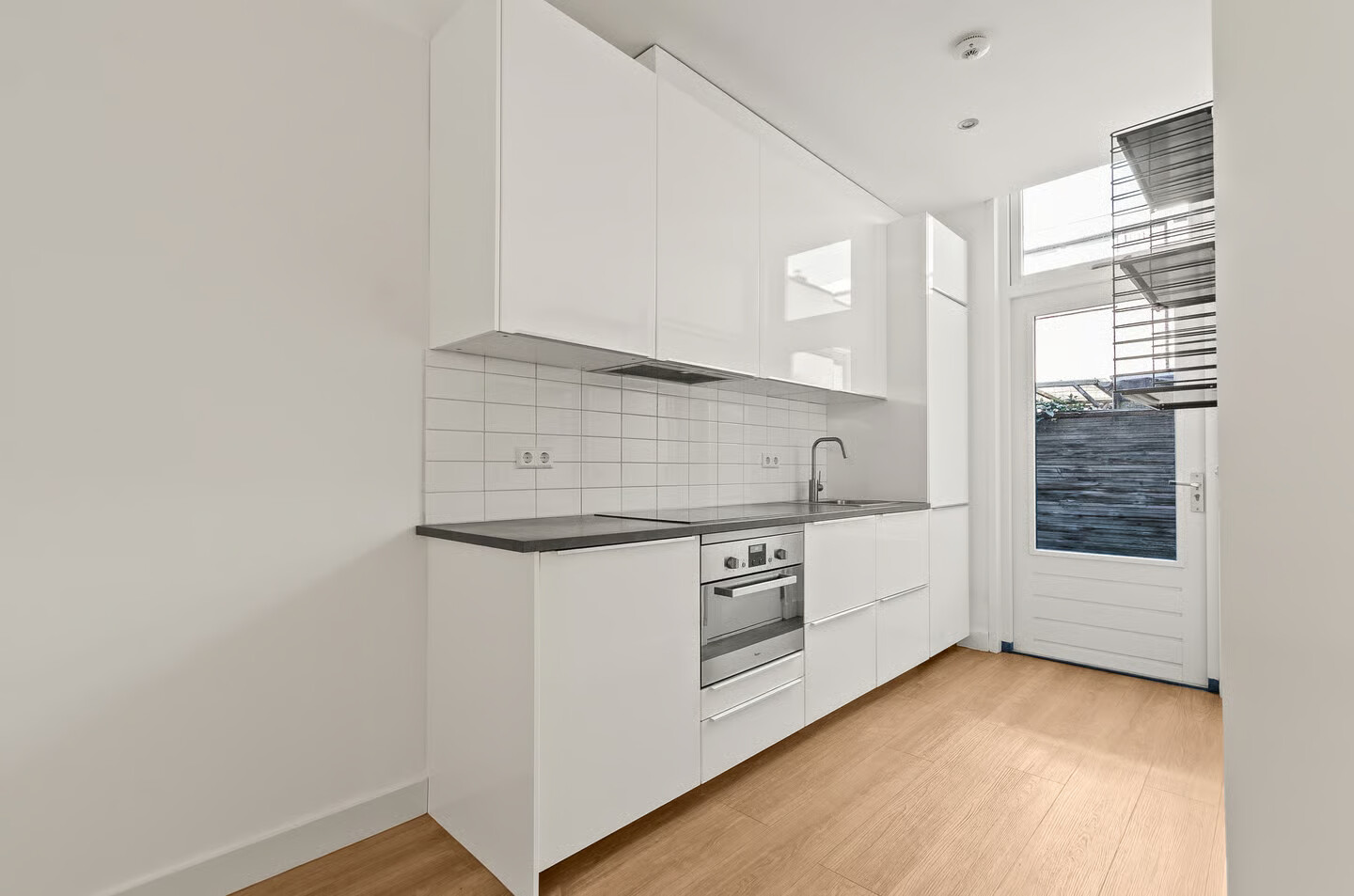 Appartement te koop: Dirkje Mariastraat 5, Utrecht