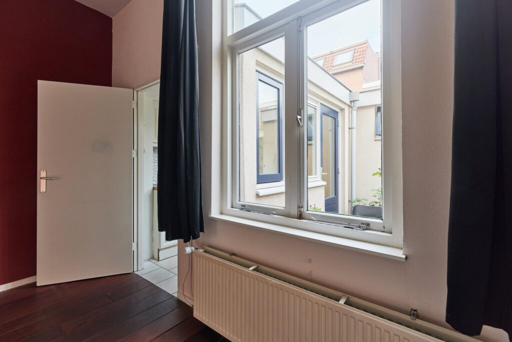 Tussenwoning te koop: Jasmijnstraat 25, Utrecht