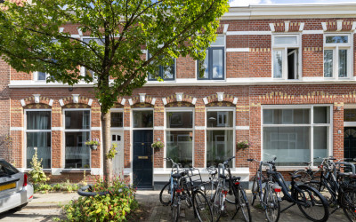 Dahliastraat 12