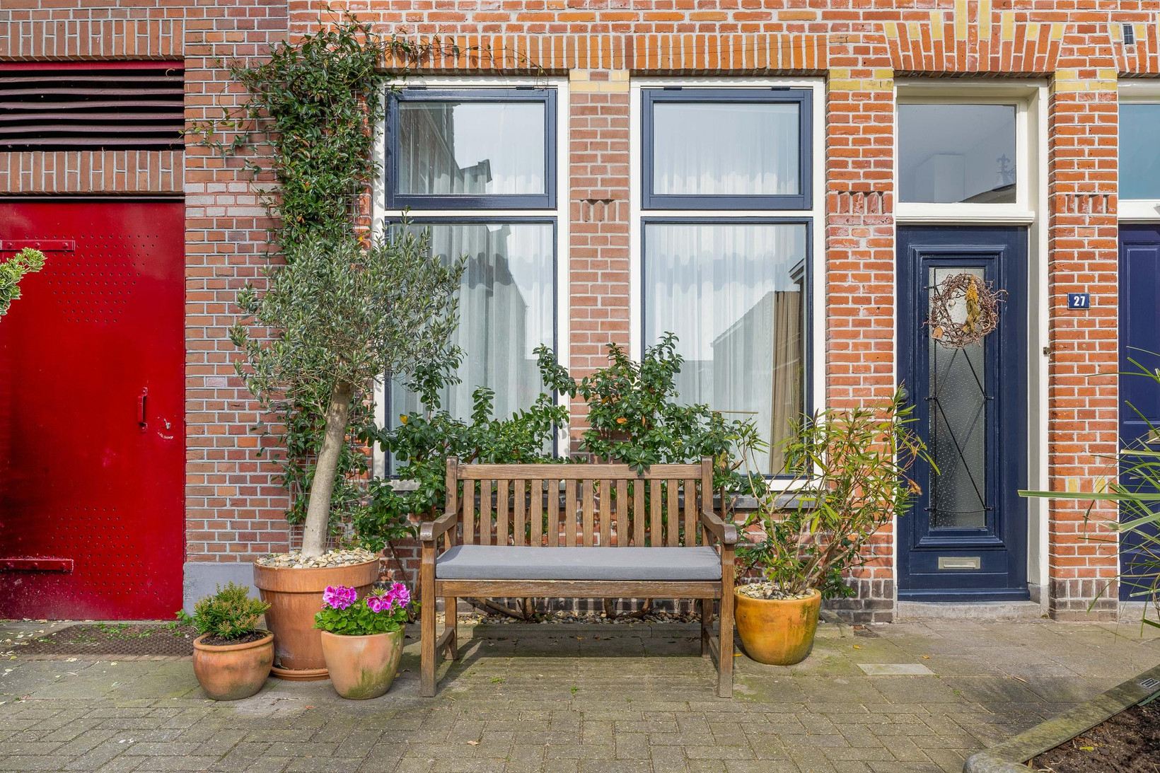 Tussenwoning te koop: Asterstraat 27, Utrecht