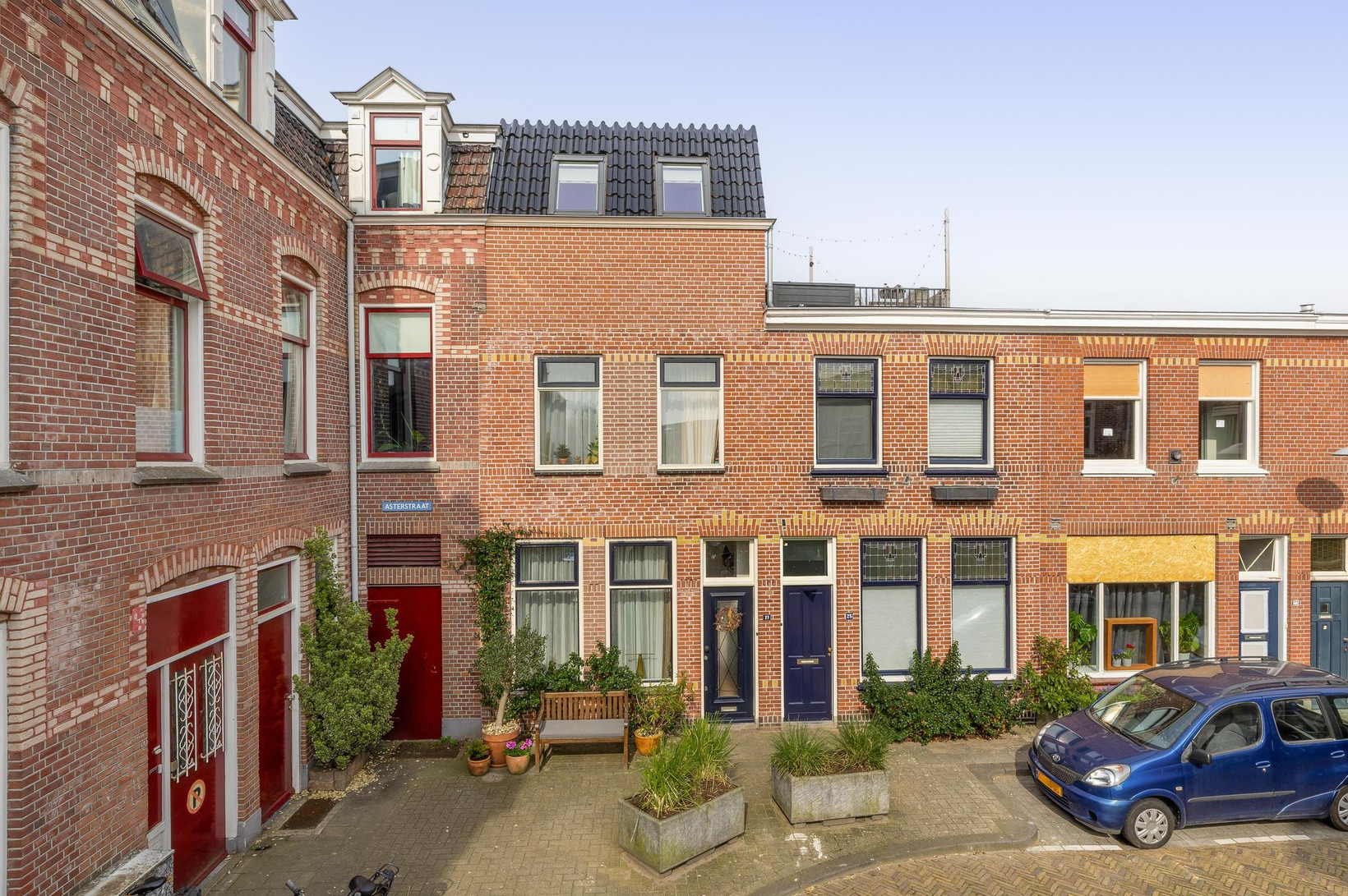 Tussenwoning te koop: Asterstraat 27, Utrecht
