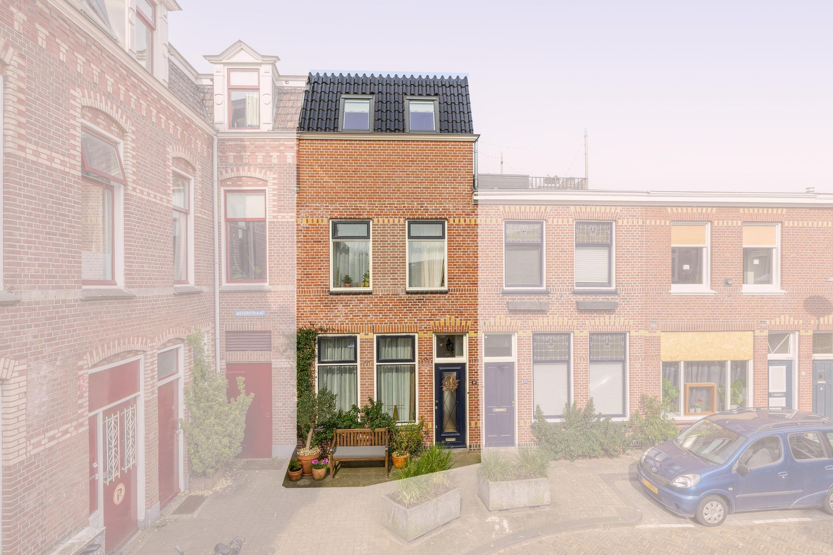 Tussenwoning te koop: Asterstraat 27, Utrecht