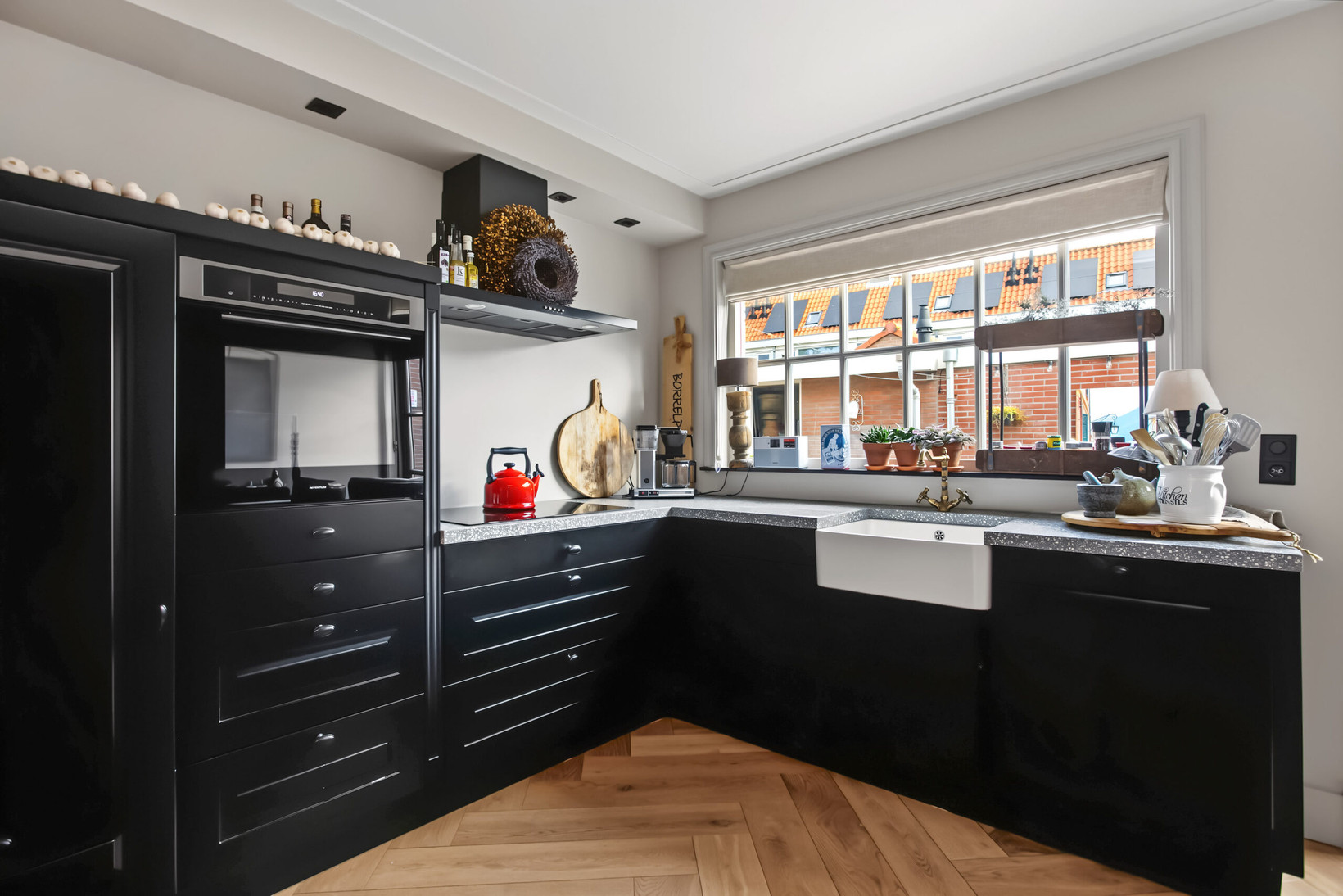 Tussenwoning te koop: Royaards van den Hamkade 63, Utrecht