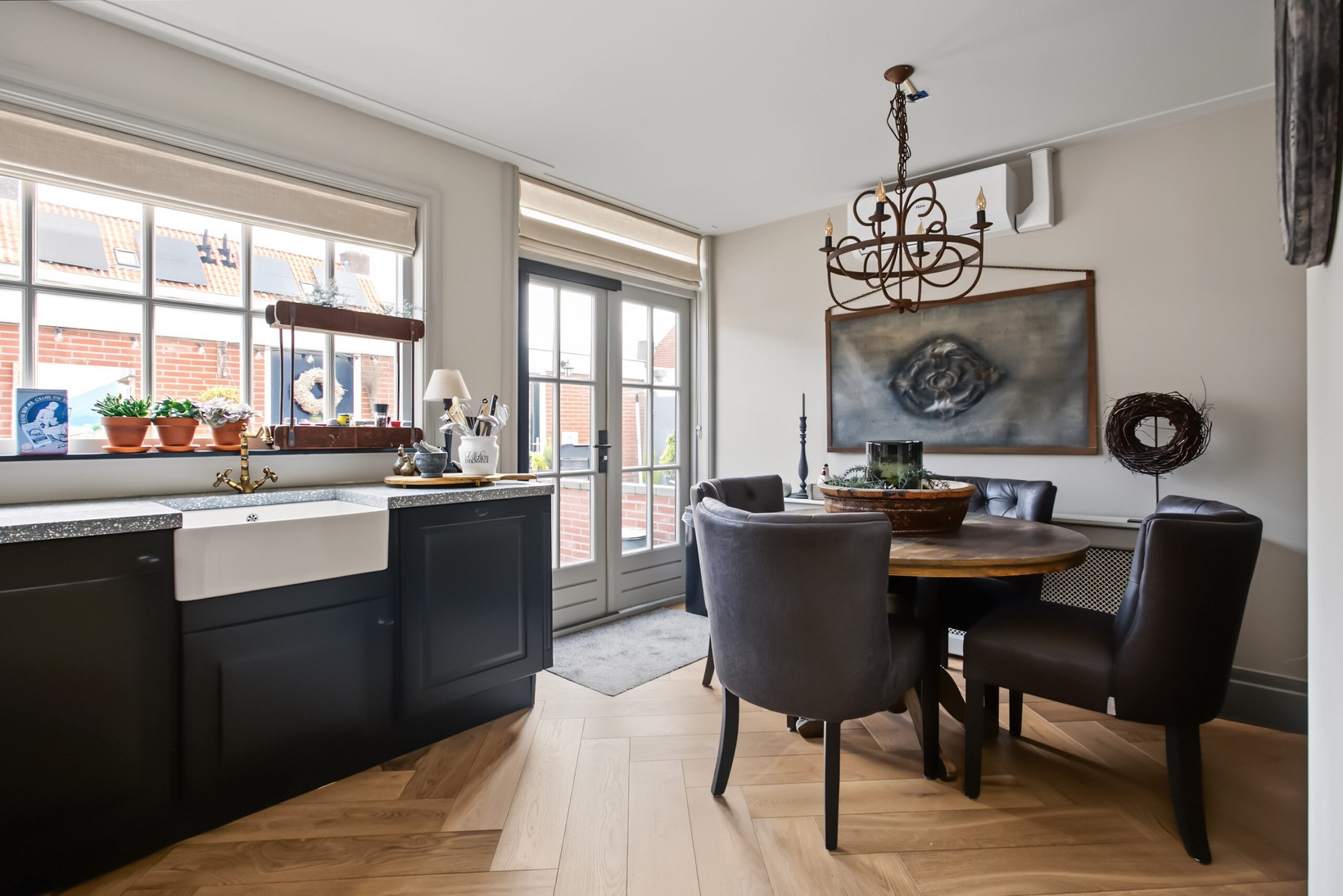 Tussenwoning te koop: Royaards van den Hamkade 63, Utrecht