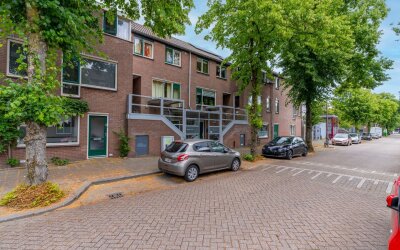 Nieuwlichts. 77