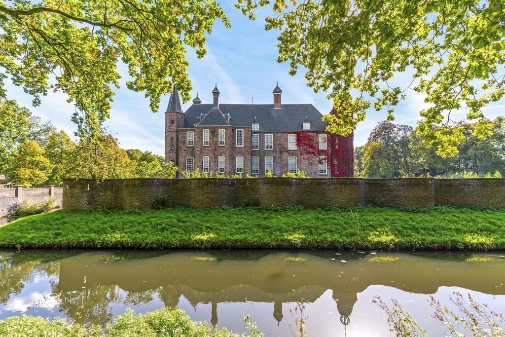 Appartement te koop: Burgemeester van Tuyllkade 19, Utrecht