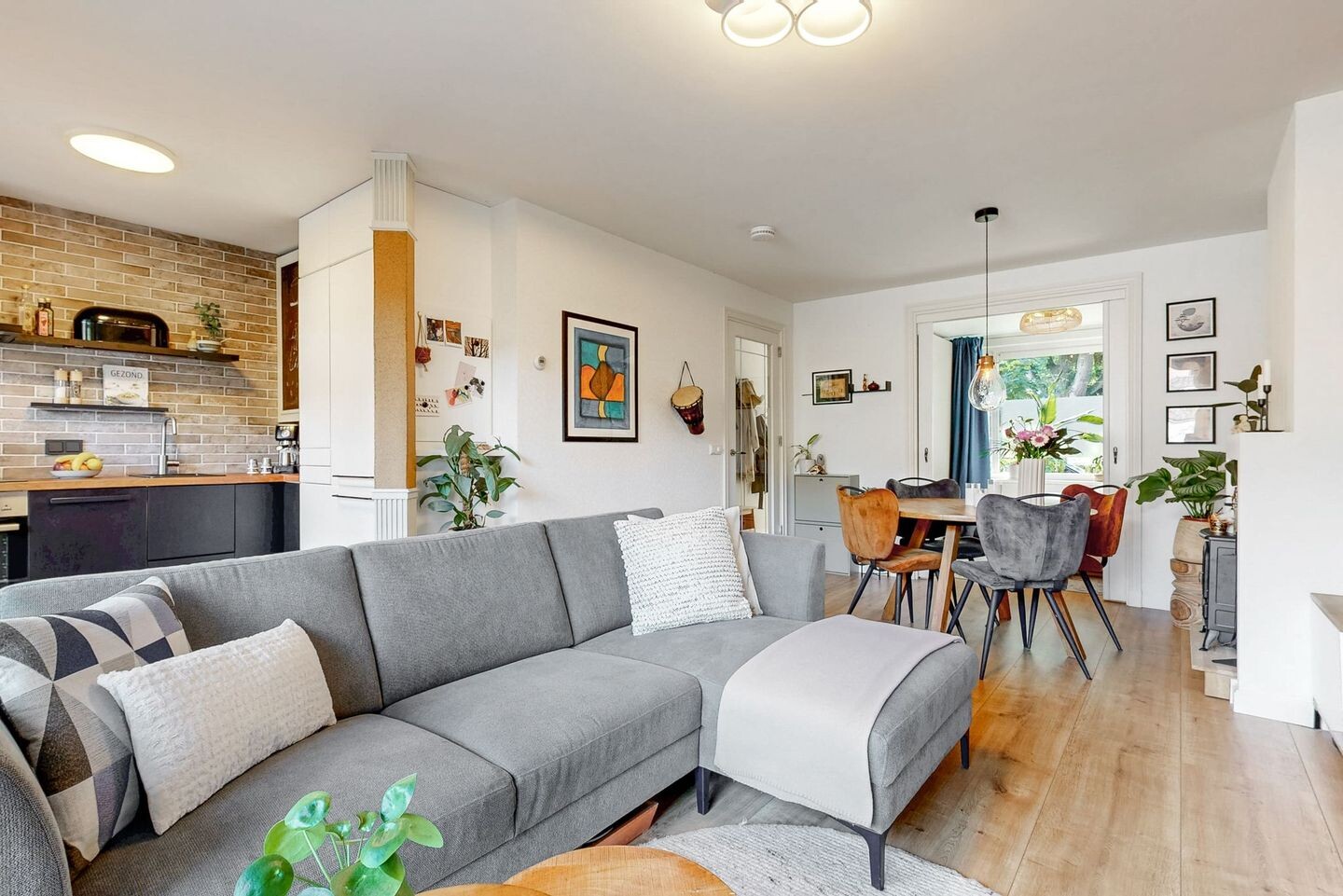 Appartement te koop: Burgemeester van Tuyllkade 19, Utrecht
