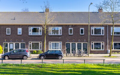 Burgemeeste. 111-BS