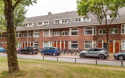 Burgemeeste. 98-BS