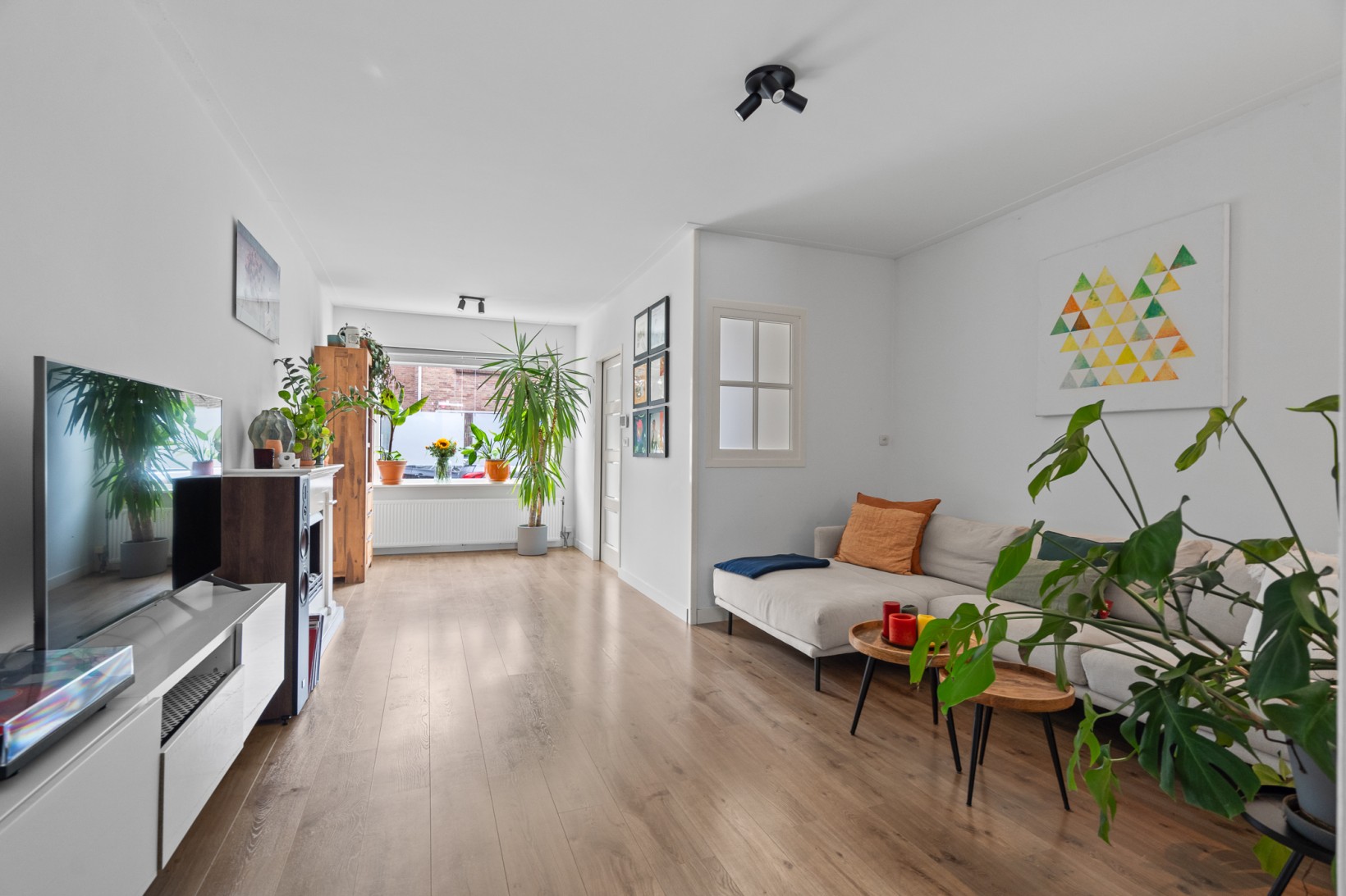 Tussenwoning te koop: St.-Winfridusstraat 4, Utrecht