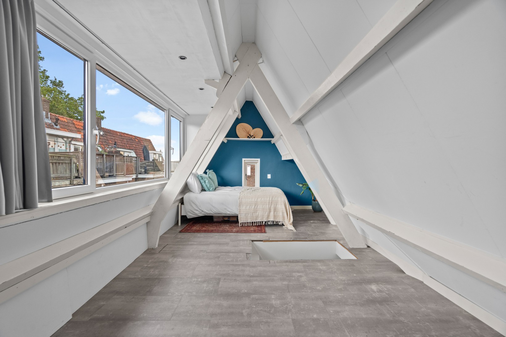 Tussenwoning te koop: St.-Winfridusstraat 4, Utrecht