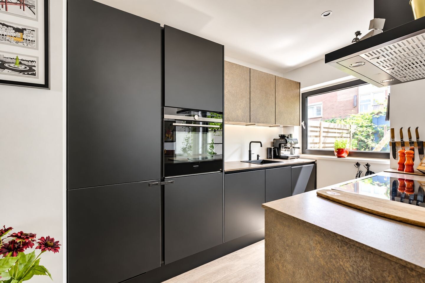 Tussenwoning te koop: Herman Modedstraat 25, Utrecht