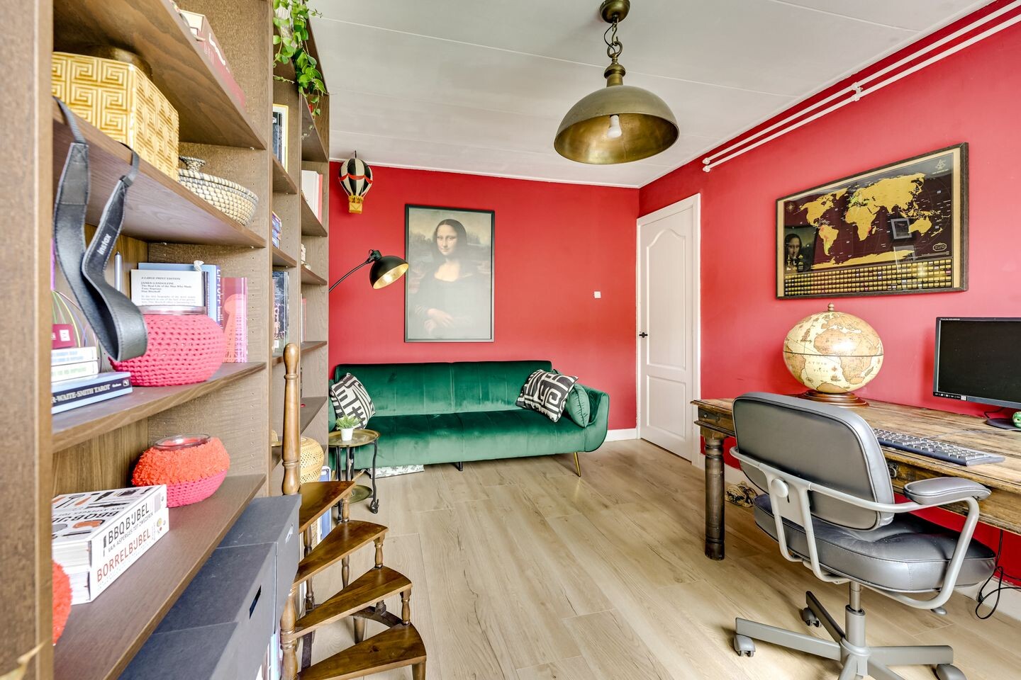 Tussenwoning te koop: Herman Modedstraat 25, Utrecht