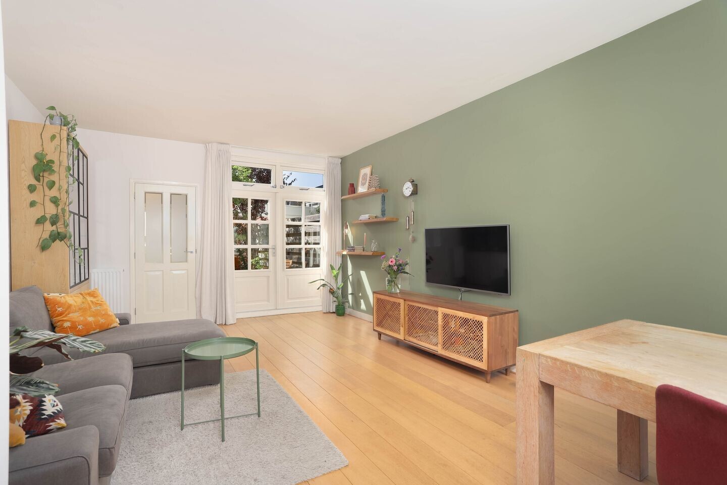 Tussenwoning te koop: Johannes Uitenbogaertstraat 24, Utrecht