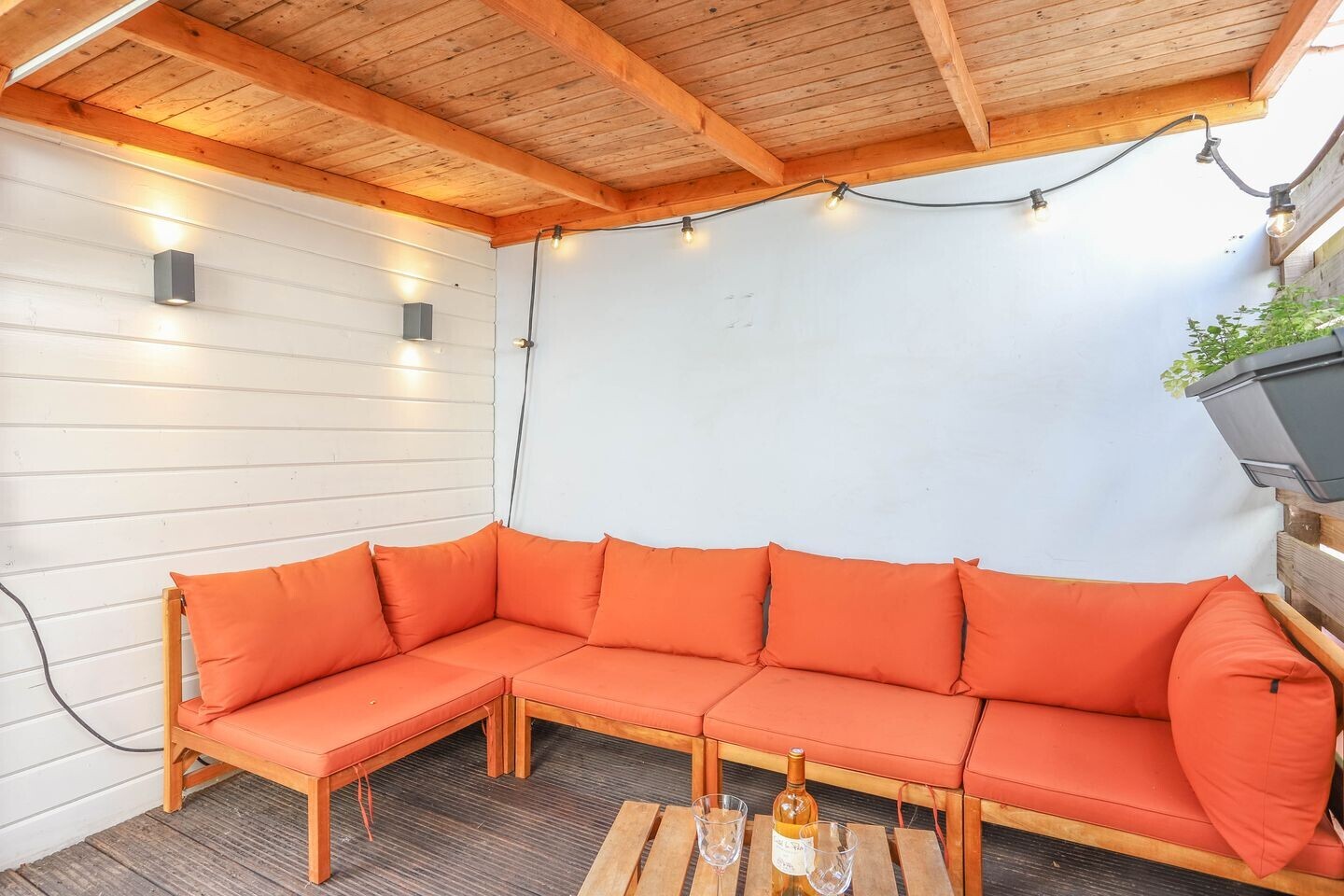 Tussenwoning te koop: Johannes Uitenbogaertstraat 24, Utrecht
