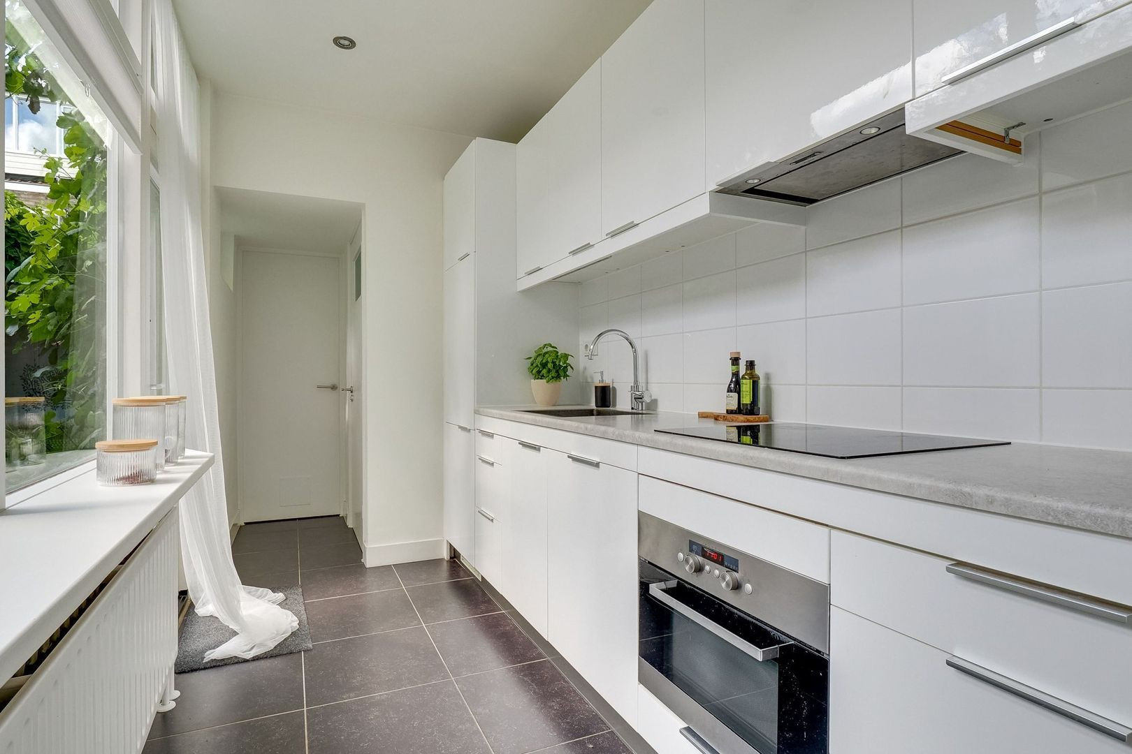 Tussenwoning te koop: Jacob Cabeliaustraat 19, Utrecht