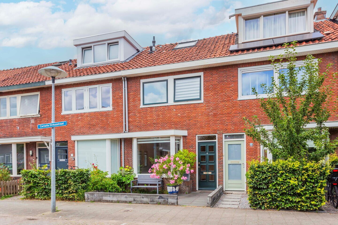 Tussenwoning te koop: Cornelis Dirkszstraat 26, Utrecht