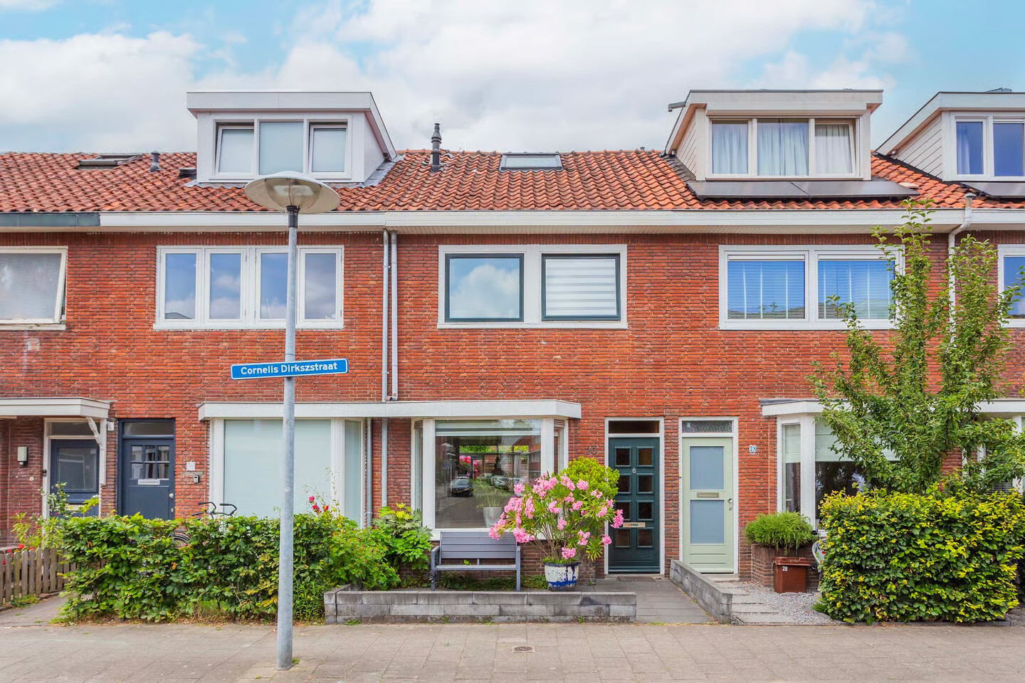 Tussenwoning te koop: Cornelis Dirkszstraat 26, Utrecht