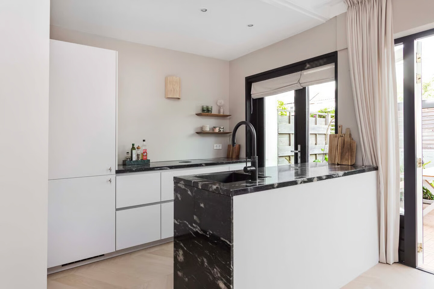 Tussenwoning te koop: Wethouder D.M. Plompstraat 28, Utrecht