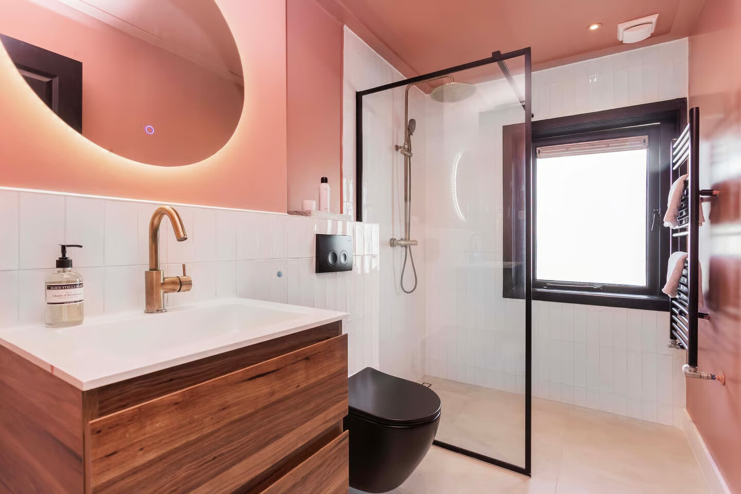 Tussenwoning te koop: Wethouder D.M. Plompstraat 28, Utrecht