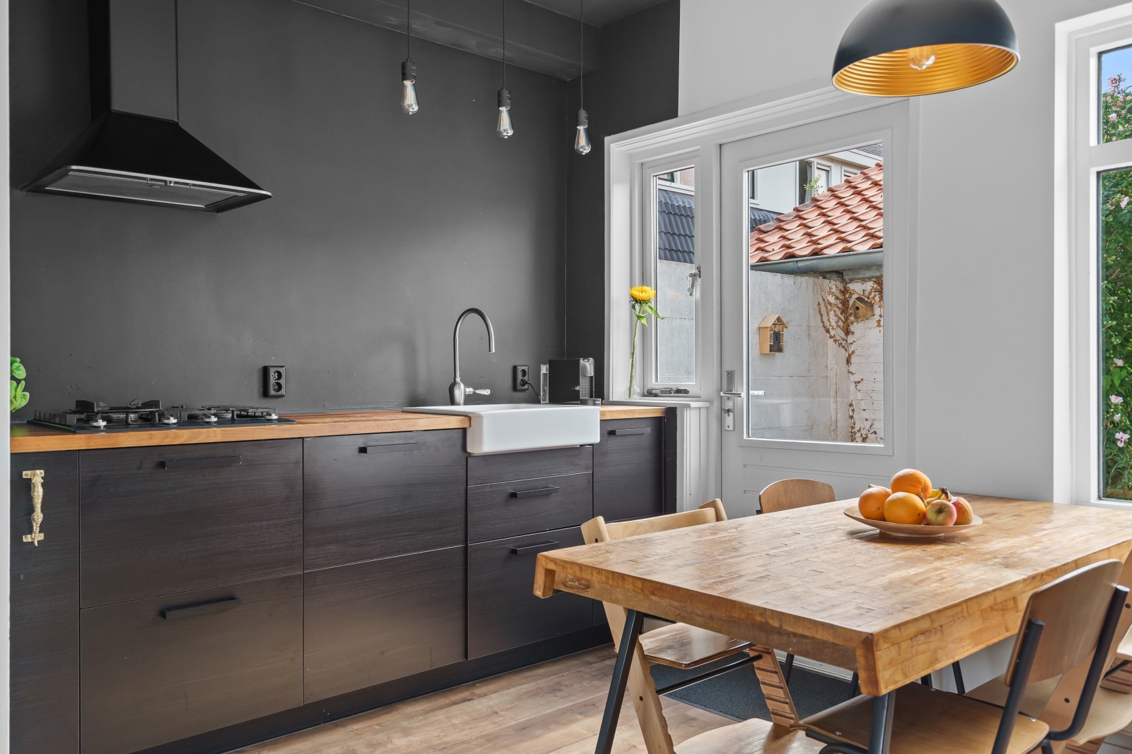 Tussenwoning te koop: M. de Klerkstraat 2A, Utrecht