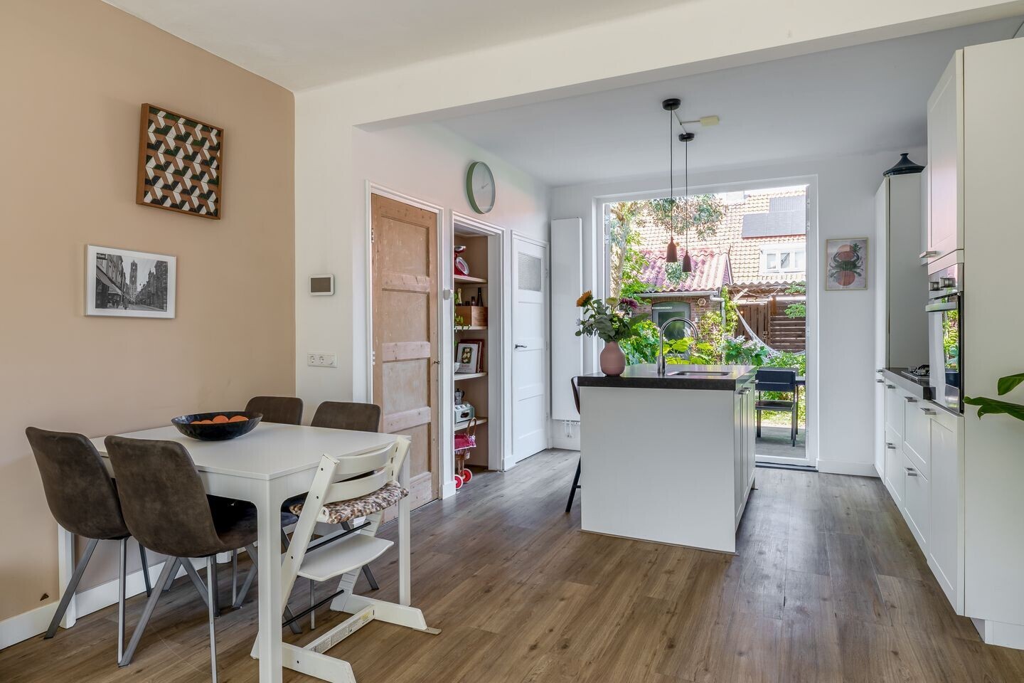 Tussenwoning te koop: W.J. Bossenbroekstraat 4, Utrecht
