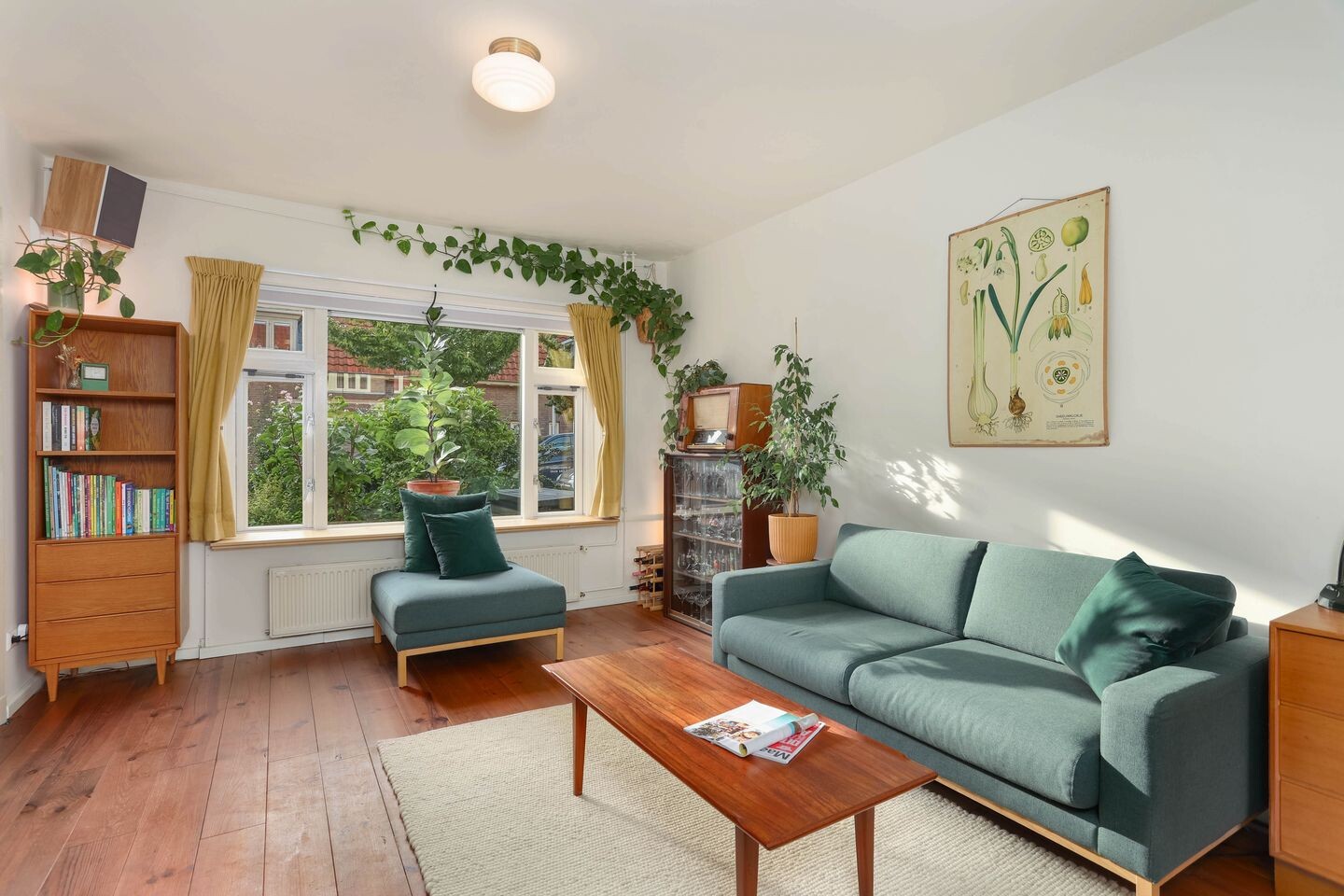 Tussenwoning te koop: Luit Blomstraat 20, Utrecht