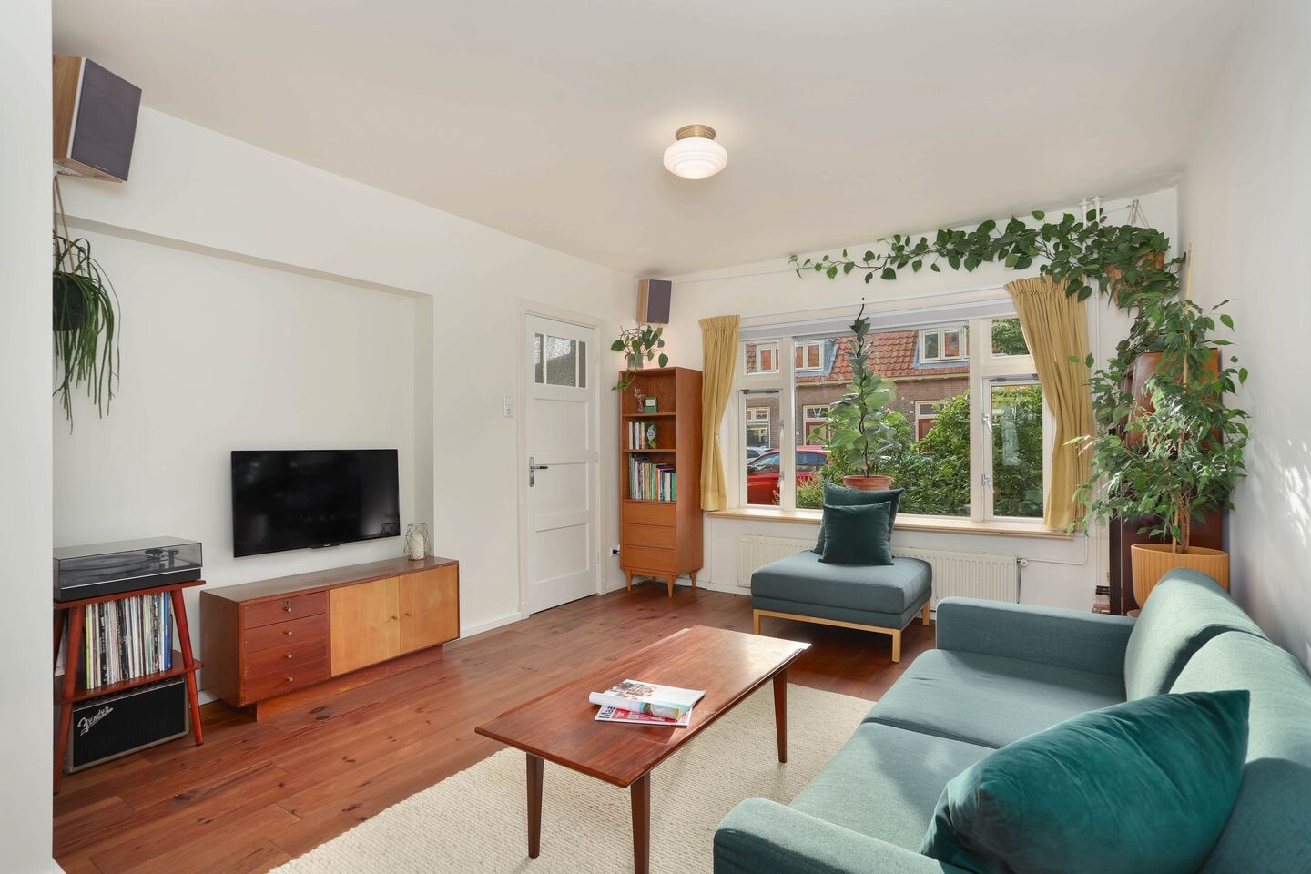 Tussenwoning te koop: Luit Blomstraat 20, Utrecht