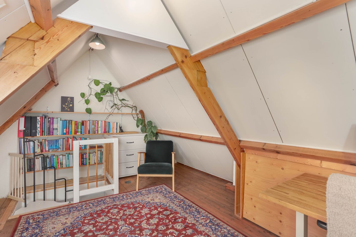Tussenwoning te koop: Luit Blomstraat 20, Utrecht