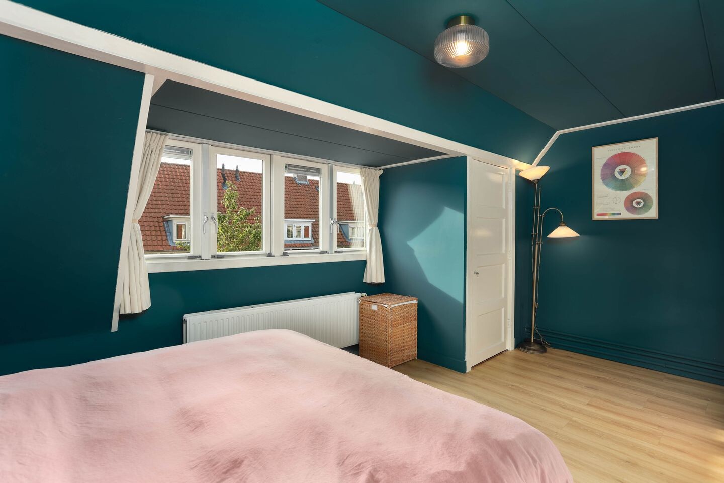 Tussenwoning te koop: Luit Blomstraat 20, Utrecht