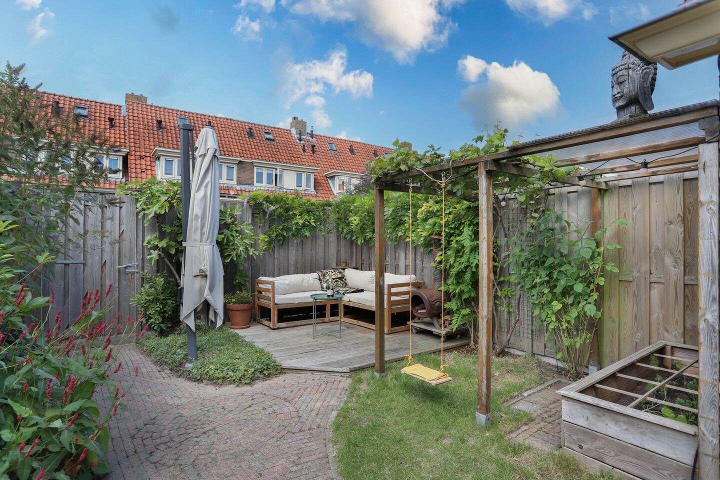 Tussenwoning te koop: Luit Blomstraat 20, Utrecht