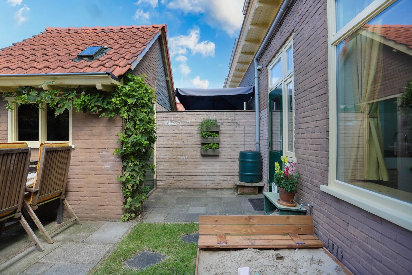 Tussenwoning te koop: Luit Blomstraat 20, Utrecht